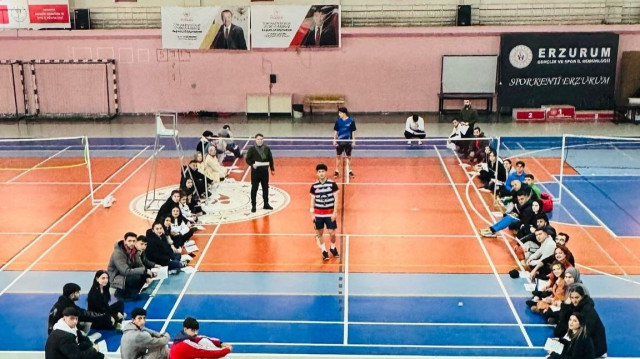 Badminton hakem kursu yapıldı