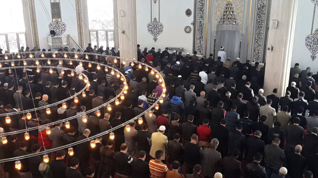 Yatsı namazı saat kaçta? 23 Mart Ankara, İzmir, İstanbul il il yatsı namazı vakitleri