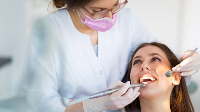 Diş hekimliğinde çığır açan gelişme: Dolgu ve implantların yerini alacak