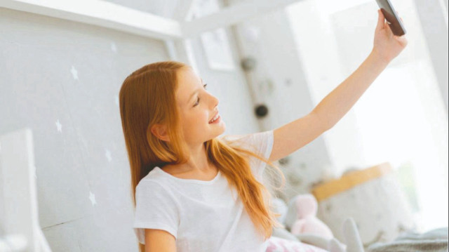 Instagram canlı yayınlarına 16 yaş sınırı