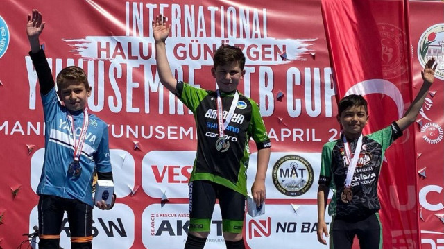 Yuşa Kerim Kaba Türkiye’nin adını ‘şampiyon’ yazdırdı