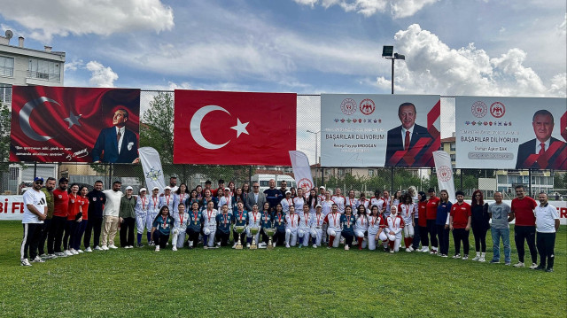 18 Yaş Altı Softbol Türkiye Şampiyonası’nda kazanan belli oldu