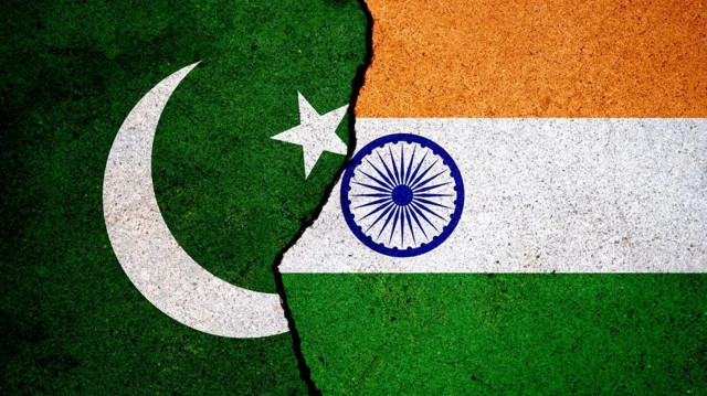 Hindistan ordusu: Pakistan dün gece sınır hattı boyunca topçu ateşini sürdürdü