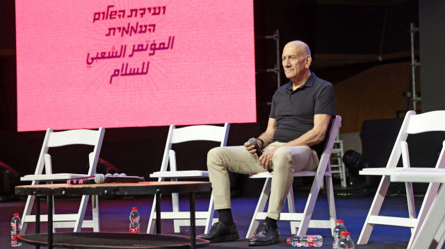 İsrail’in eski Başbakanı Olmert’ten Trump’a çağrı: Netanyahu’yu savaşı bitirmeye zorla