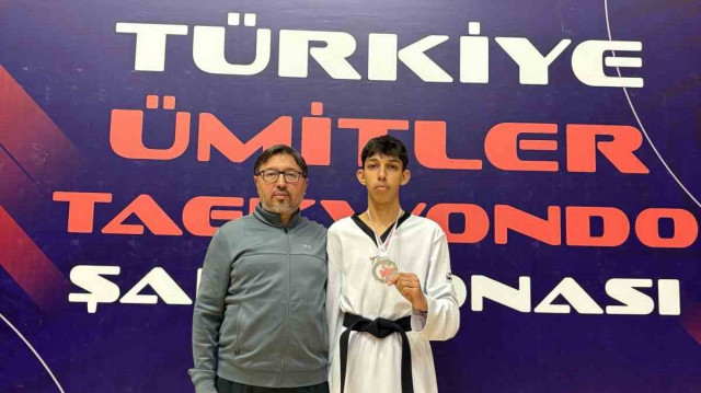 Nuri Şerbetçi milli takım ile Bulgaristan’a gitti