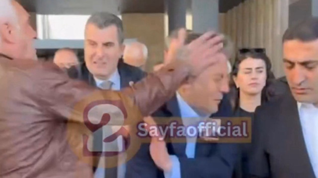 Özgür Özel AKM çıkışı saldırıya uğradı