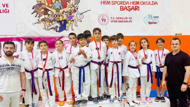 İzmir taekwondo müsabakalarında Aliağa’da 20 madalya sevinci
