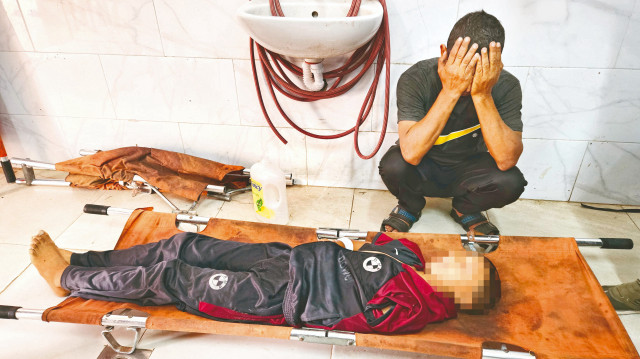 Kefenleri bayramlık oldu: Gazze’de hayatta kalmak artık bayram
