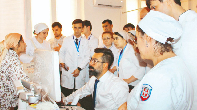 Tacik doktorlara Türkiye’de eğitim desteği