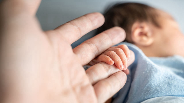 Bebeklerde inmemiş testis tedavisinde geç kalınması kısırlık ve kanser riskini artırıyor