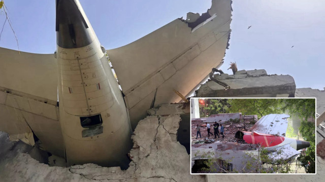 Düşen Air India uçağının kara kutularından veri çıkarıldı