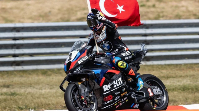 Toprak Razgatlıoğlu podyum mücadelesi için İtalya’da