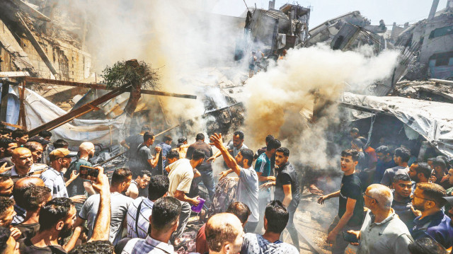 Yardım merkezleri ölüm tuzağı: İsrail 3 haftada 400 Filistinliyi katletti