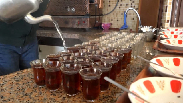 Demli çay tüketiminde ‘böbrek taşı’ riski