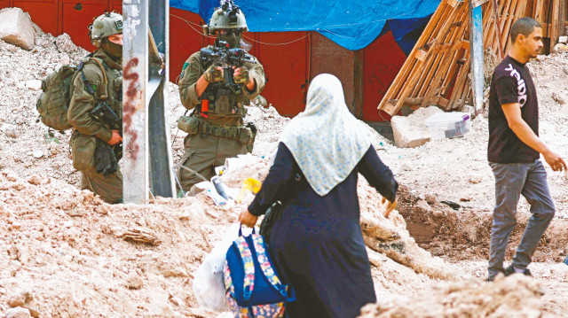 Gazzelileri 3 ülkeye sürgün olanı