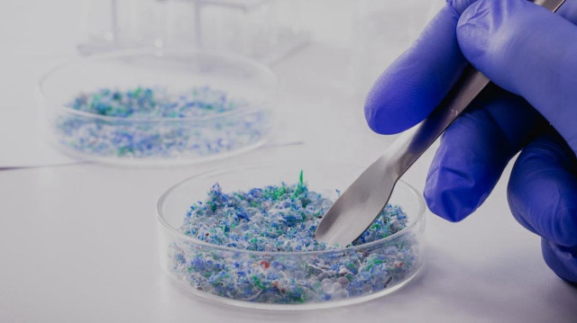 İnsanlar, günde on binlerce mikroplastik parçacığı soluyor olabilir