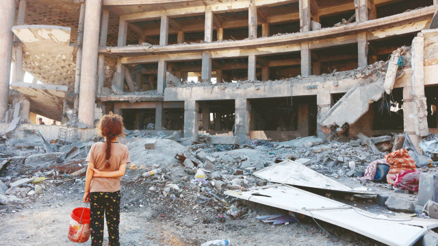 İşgalci 500 okulu vurdu