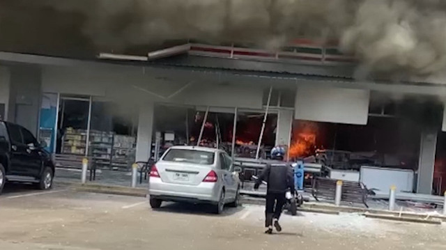 Kamboçya Tayland’da sivil yerleşimi füzeyle vurdu: Çok sayıda ölü var