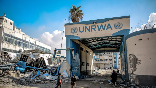 Lübnan’daki Filistinliler UNRWA’nın çalışmalarının kısıtlanmasını protesto etti