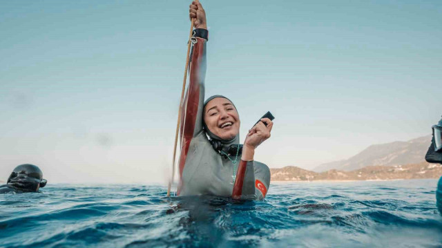 Şahika Ercümen’den 4 altın madalya