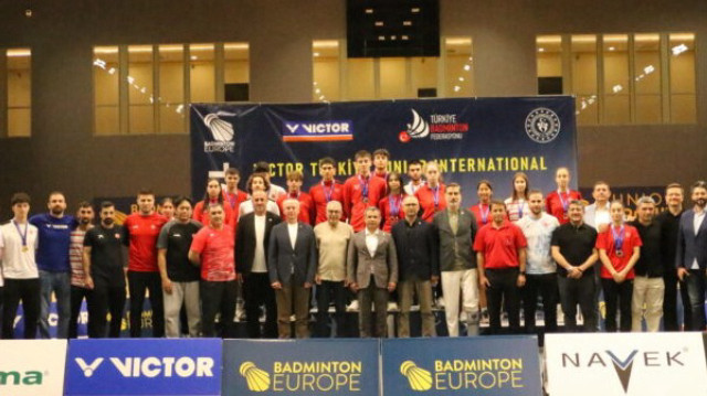 Uluslararası Türkiye Gençler Badminton Turnuvası’nda madalyalar sahiplerini buldu