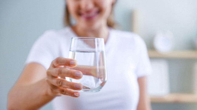 Uzmanından yaz aylarında gebelere ‘sıvı tüketimi’ uyarısı