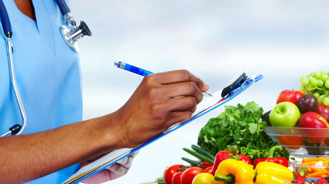 Uzmanlar yazın en sık yapılan beslenme hatalarına dikkat çekti: Sonuçları ağır olabilir