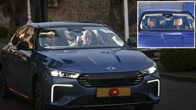 Bakan Kacır’dan Togg paylaşımı: Avrupa yollarında da gururumuz olacak