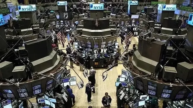 New York borsası düşüşle açıldı