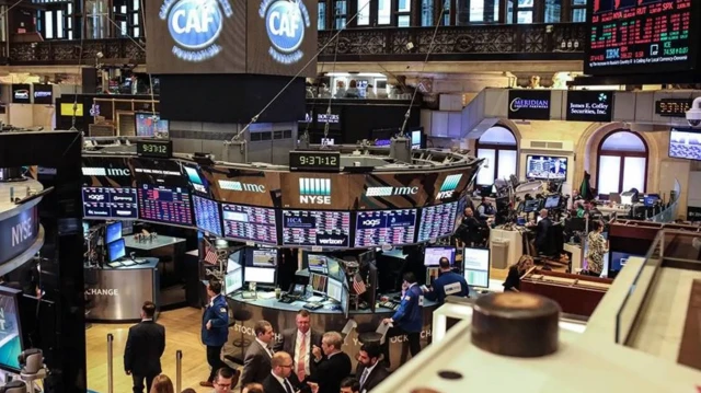 New York borsası karışık seyirle açıldı