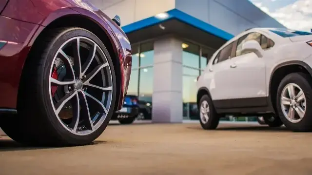 Otomotiv devinden kritik geri çağırma kararı: Yüz binlerce araçta yangın riski