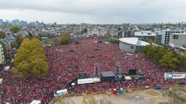 Amsterdam’da 250 bin kişi Gazze’ye destek için toplandı