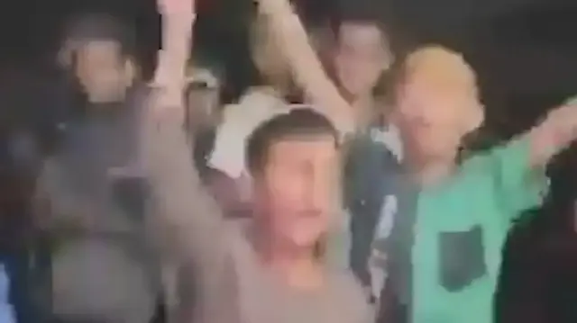 Hamas’ın açıklamasının ardından Gazzeliler sokaklarda sevinç gösterisinde bulundu