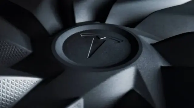 Tesla’dan gizemli duyuru: Tesla 7 Ekim’de ne tanıtacak? O videodaki dönen cisim ne anlama geliyor? İşte tahminler