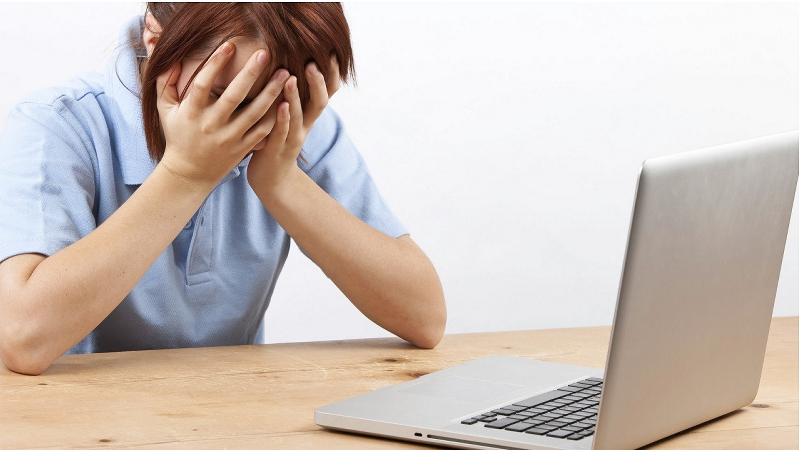 15 yaş altına sosyal medya yasağı, siber zorbalığı önler