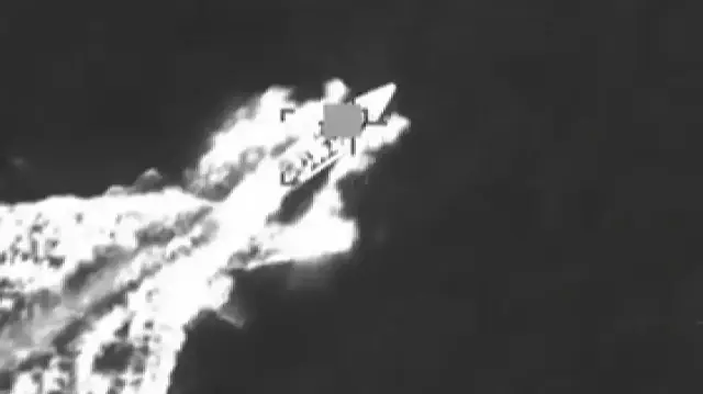 ABD Karayipler’de uyuşturucu kaçakçılığı yaptığını iddia ettiği tekneleri batırmaya devam ediyor