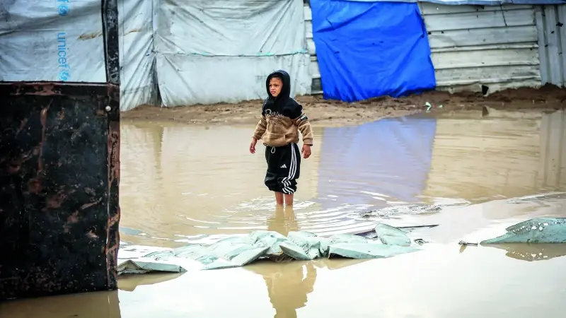 Çadırlar sular altında