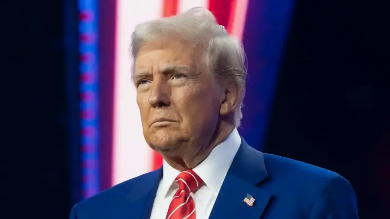 ABD Başkanı Trump İran saldırıları dolayısıyla Çin ziyaretini bir süre erteleyeceğini açıkladı