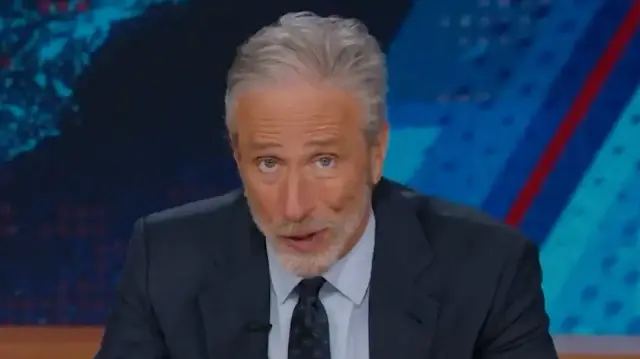 ABD’li komedyen Trump’ı mizahla yerden yere vurdu: Petrolden daha onurlu bir bahane olmalıydı