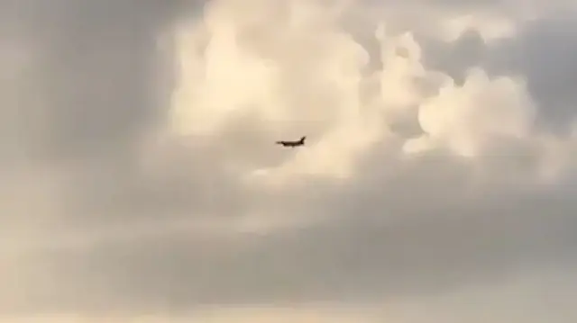 Afrika’da tarih yazılıyor: Mogadişu semalarında Türk F-16’ları görüntülendi