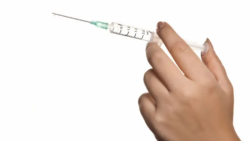 Aşı yaptırmak orucu bozar mı? İşte Diyanet fetvasına göre orucu bozan ve bozmayan durumlar