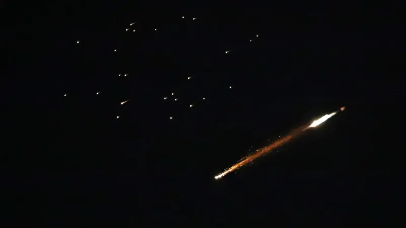 BAE: İran gün içinde 18 balistik, 4 seyir füzesi ve 47 İHA ile saldırı düzenledi