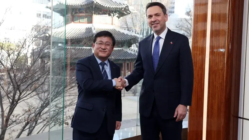 Bakan Bayraktar Güney Kore’de: Yeni enerji fırsatları masada