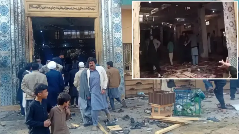 Camide intihar saldırısı! Cuma namazını kana buladılar: Onlarca ölü yüzlerce yaralı var