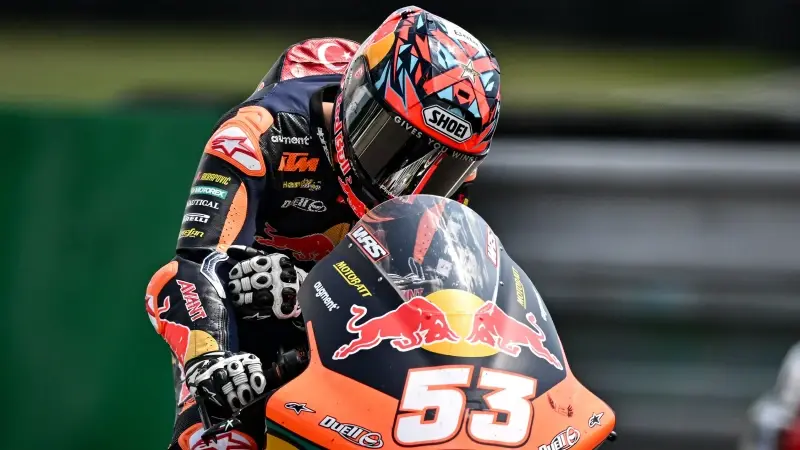 Deniz Öncü Moto2’de sezonun ilk yarışına çıktı