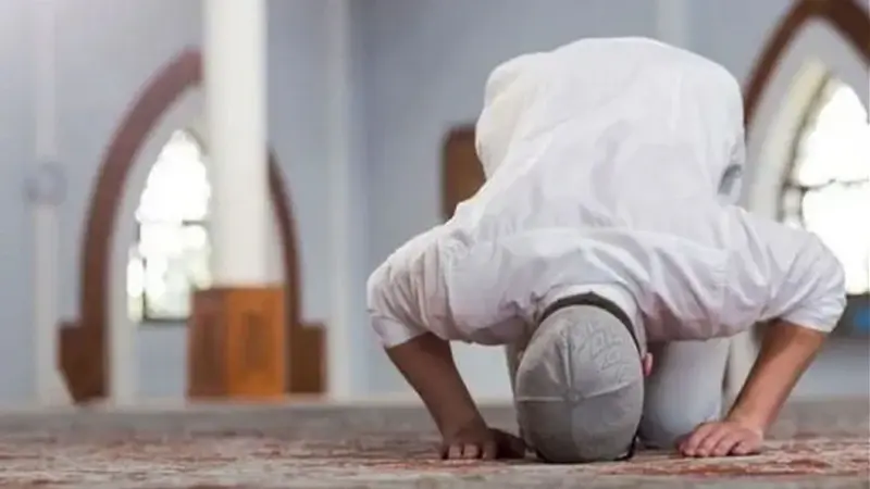 Evde teravih namazı kılınır mı? Tek başına teravih namazı nasıl kılınır?