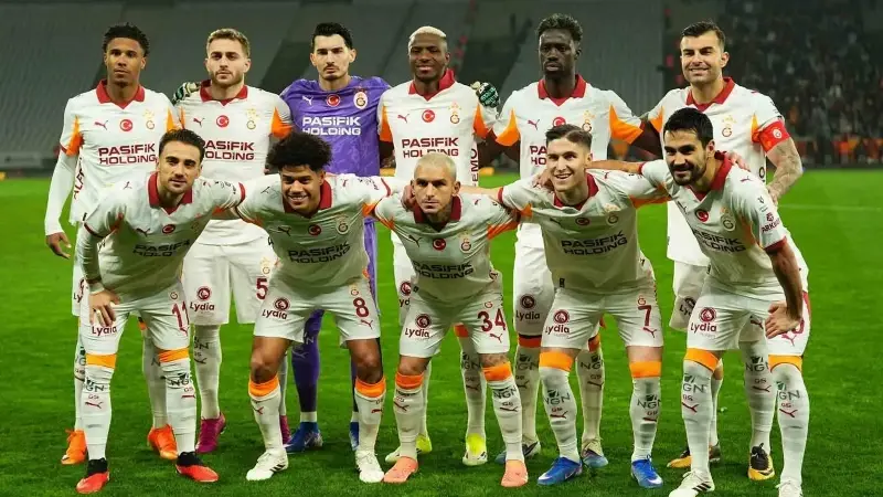 Galatasaray’a kötü haber: Yıldız oyuncu cezalı duruma düştü