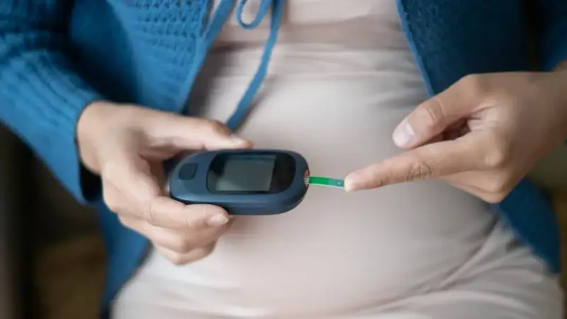 Gebelik diyabeti, hem anne hem de bebek için ciddi riskler oluşturabiliyor