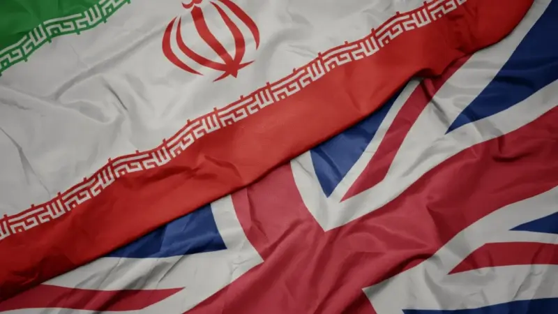 İngiltere’nin Tahran Büyükelçiliği geçici olarak kapatıldı