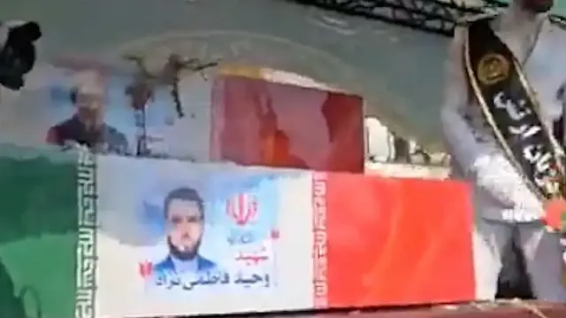 İran siyasetinin kilit ismi Ali Laricani’nin cenazesine insanlar adeta akın etti